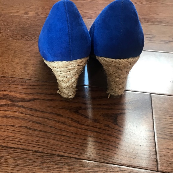 Blue Fergalicious Wedges Size 8 - Picture 4 of 7